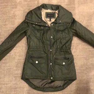 BCBGMAXAZARIA OLIVE PUFFER XS